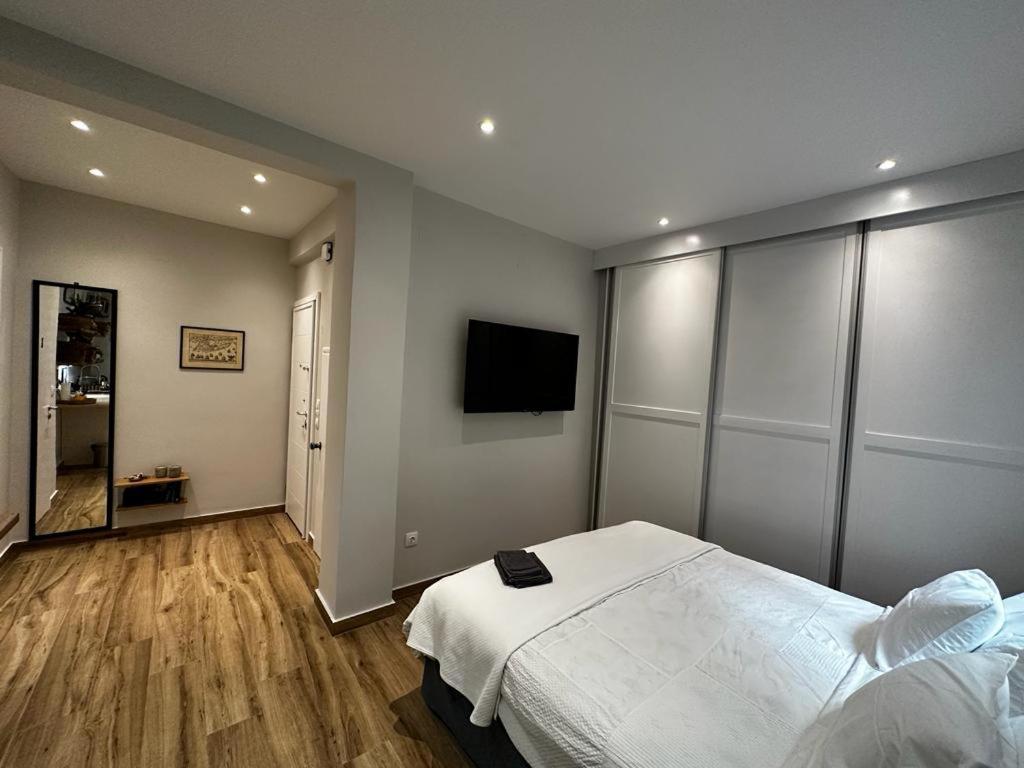 Theodore'S Cosy Apartment Corfu  ภายนอก รูปภาพ